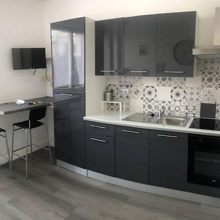 Апартаменти Yannadal/Studio Cosy Avec Vraie Cuisine A Recouvrance/ Proche Tram/Bus Et Proximite Avec L'Arsenal Брест Екстер'єр фото