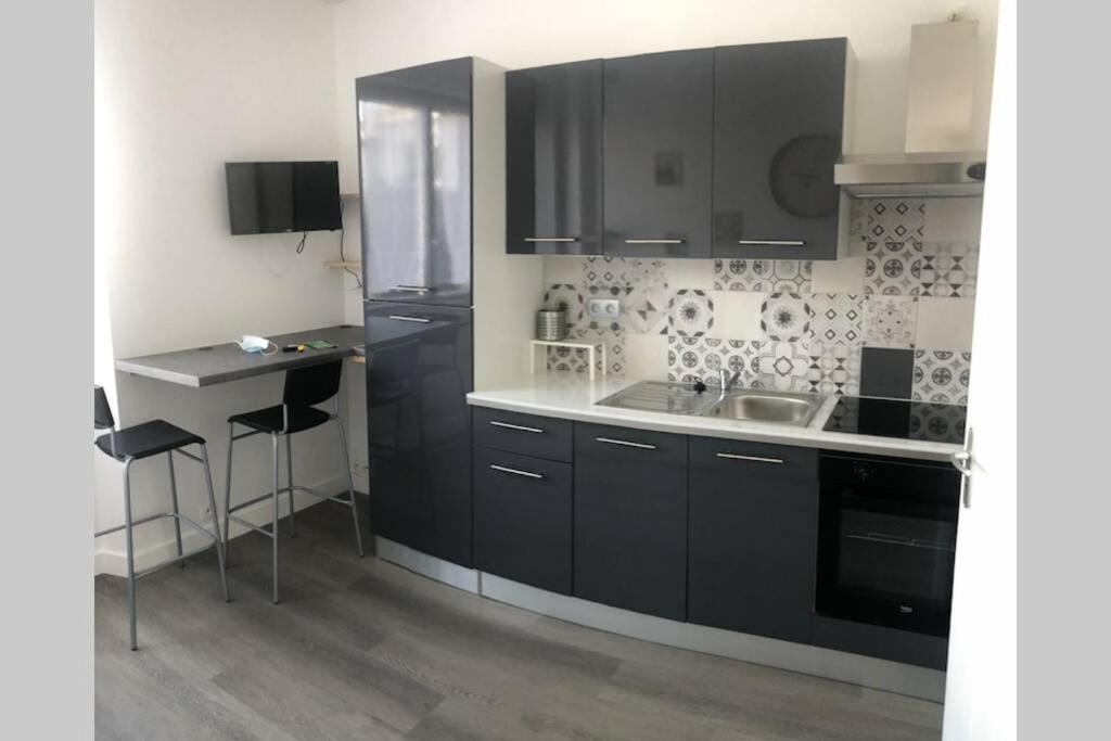 Апартаменти Yannadal/Studio Cosy Avec Vraie Cuisine A Recouvrance/ Proche Tram/Bus Et Proximite Avec L'Arsenal Брест Екстер'єр фото
